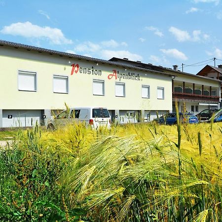 Alpenblick - Modernes Und Grosszuegiges Apartment Філлах Екстер'єр фото